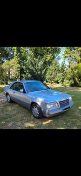 Mercedes-Benz E 320 Coupe - Mercedes-Benz E 320 mit Benzin-Antrieb