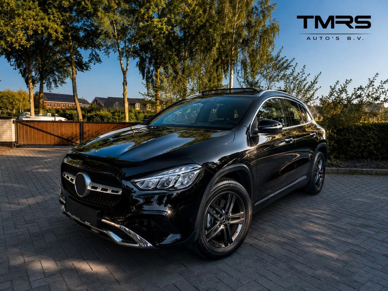 Mercedes-Benz GLA 250e AMG Panorama 360view AHK Leder VOL