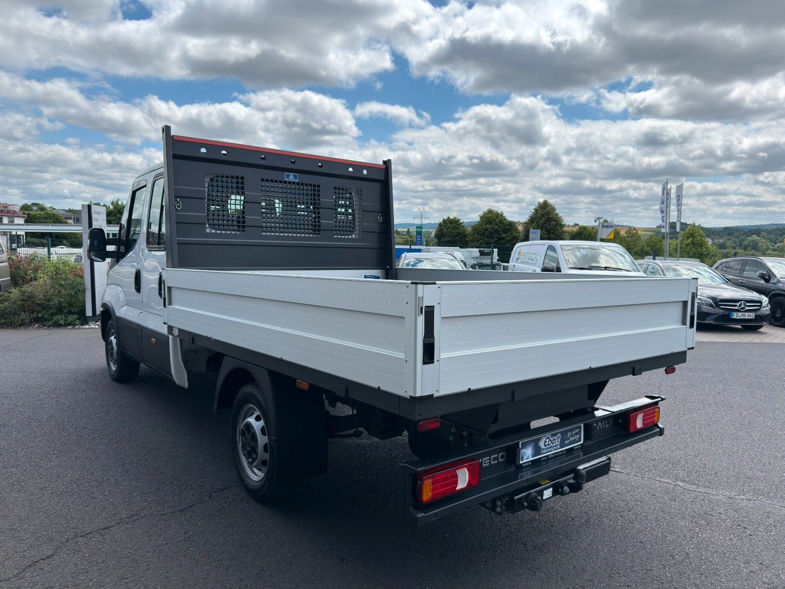 Fahrzeugabbildung Iveco Daily 35S14 D Pritsche *R 3.450* AHK