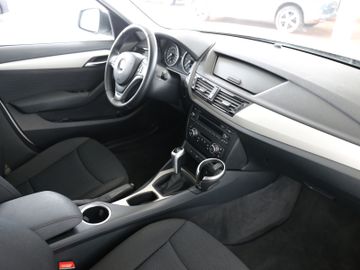 BMW X1 sDrive 20d XENON KLIMAAUTOMATIK PDC AHK