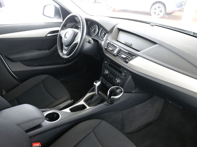 BMW X1 sDrive 20d XENON KLIMAAUTOMATIK PDC AHK
