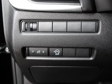 Nissan X-Trail - 10