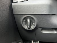 Skoda Karoq 1.5 TSI DSG Sportline NAV AHK MATRIX 5JGAR bei Autohaus Landmann & Maier OHG