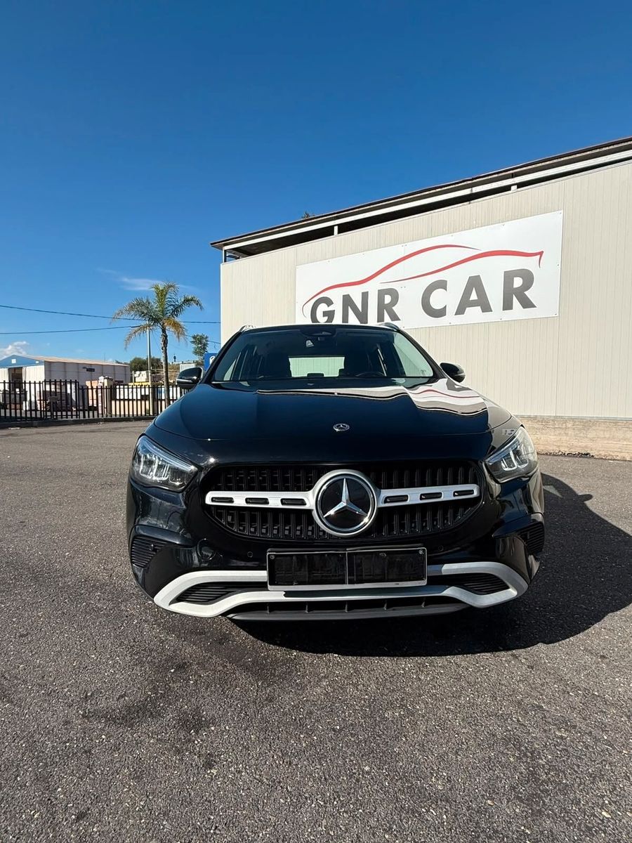 Other Mercedes-benz GLA 180 d Automatic Progressive Ad imagem 3