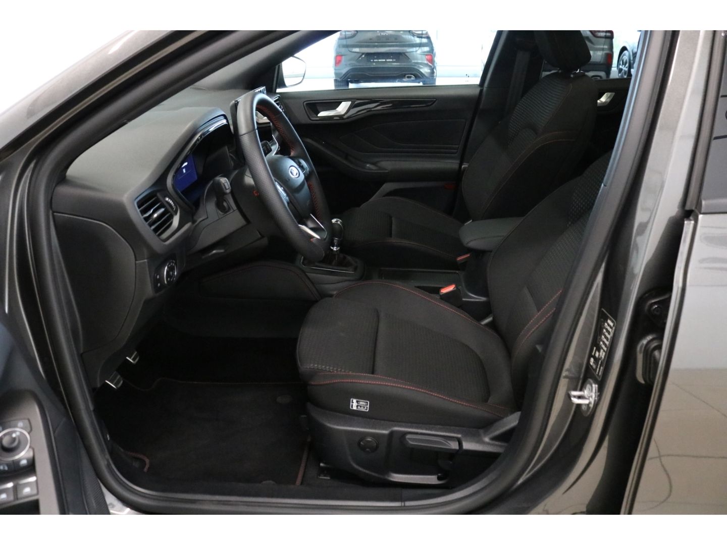 Fahrzeugabbildung Ford Focus Turnier ST-Line X EU6d LED Tempomat DAB