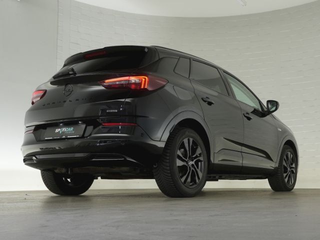 Grandland GS PHEV AT+ANHÄNGERKUPPLUNG+NAVI+RÜCKF