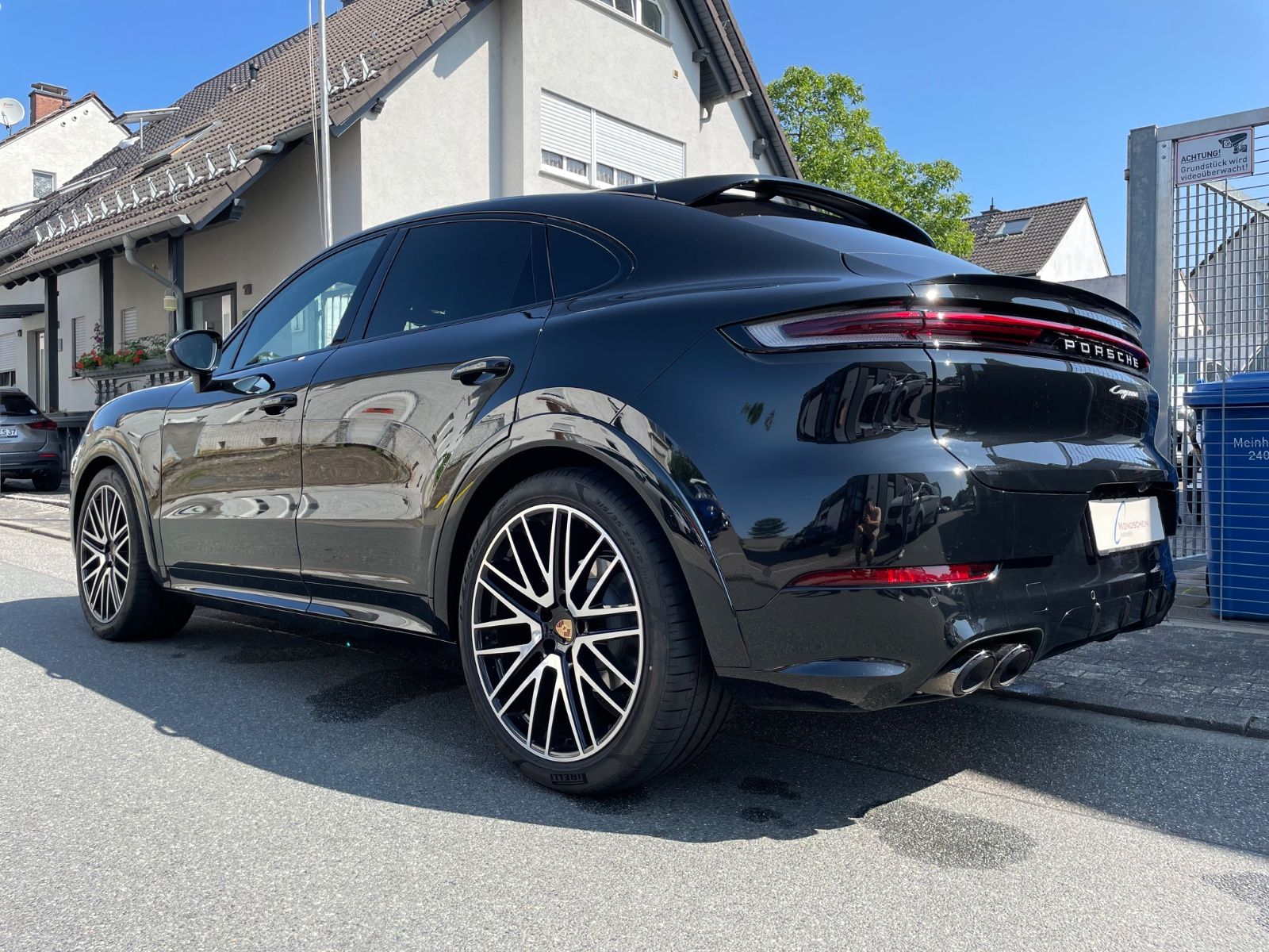 Fahrzeugabbildung Porsche Cayenne V6 Coupé |SportDesign|HUD|ACC|3.Display|