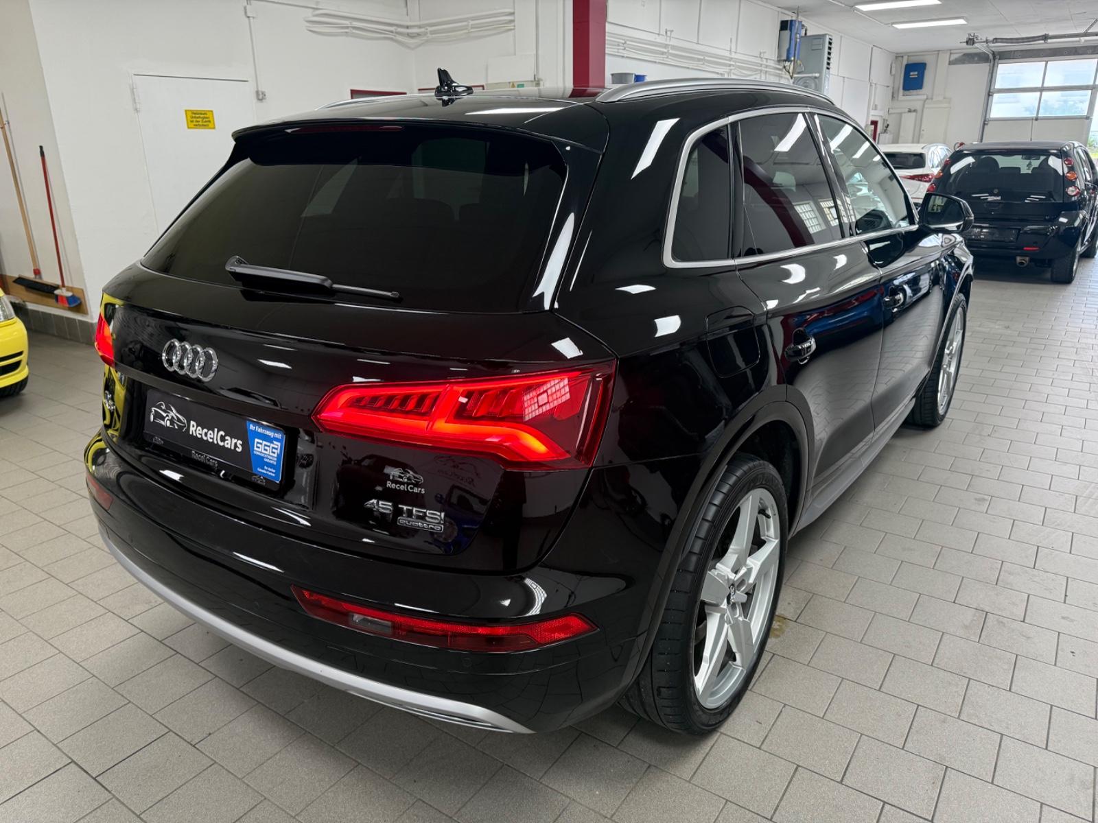 Audi Q5 45 TFSI quattro sport*S-LINE*PANO*STHZG*AHK*
