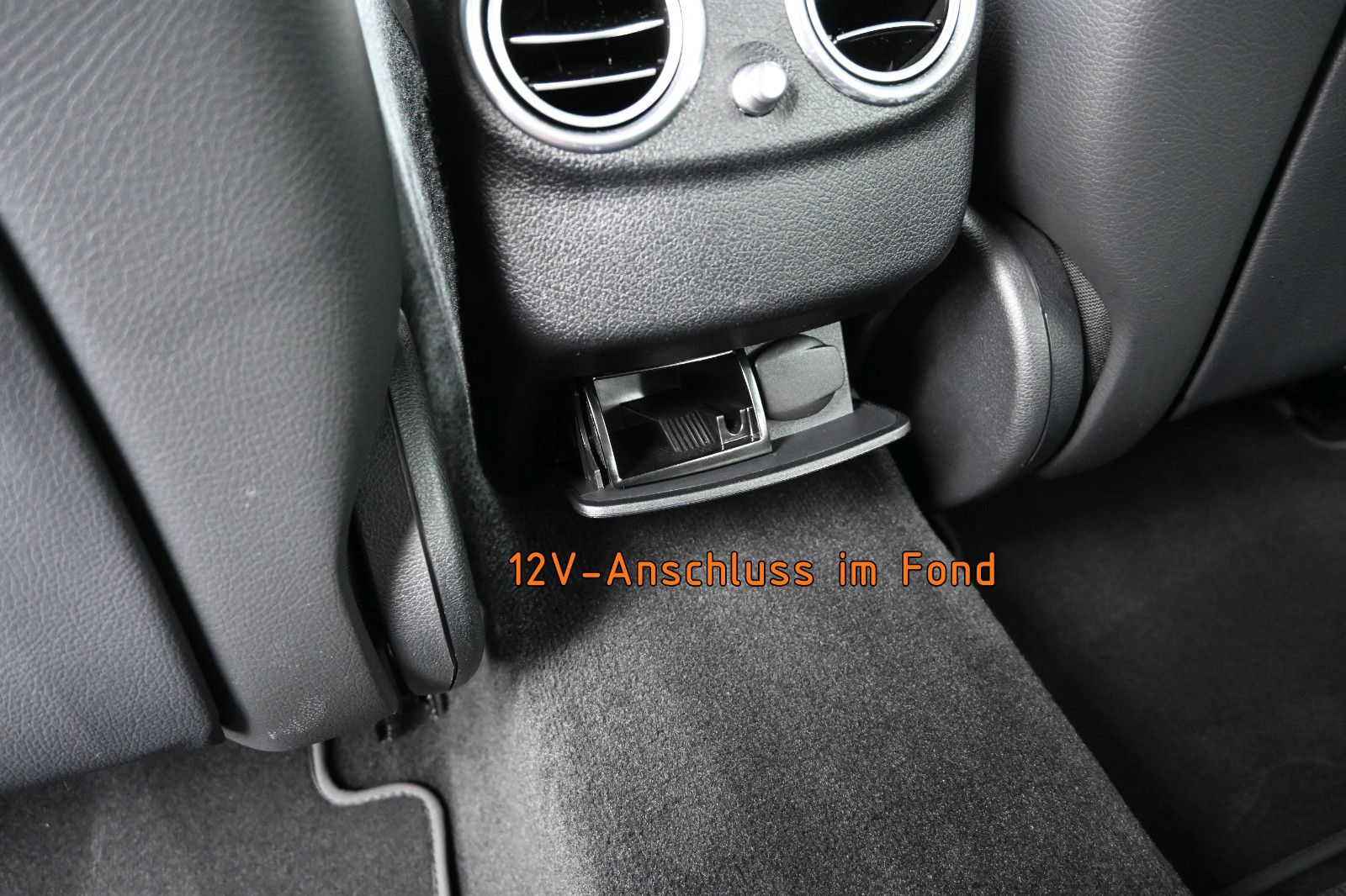 Fahrzeugabbildung Mercedes-Benz E 220 d T 9G-Tr. Exclusive °ACC°AHK°HEAD-UP°MEMO