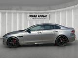 Jaguar XE D200 R-Dynamic Black - Jaguar XE: R Dynamic Black