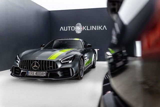 Mercedes-Benz AMG GT R PRO