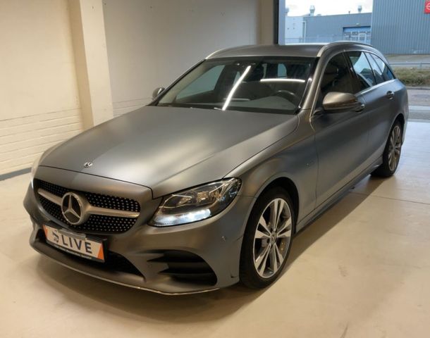 Mercedes-Benz C 300 e T-Modell / unfallfrei/ AMG Line
