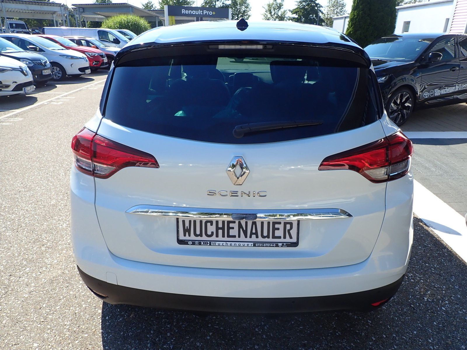 Fahrzeugabbildung Renault Scenic Black Edition TCe 140 /NAVI/GLASDACH/GJR