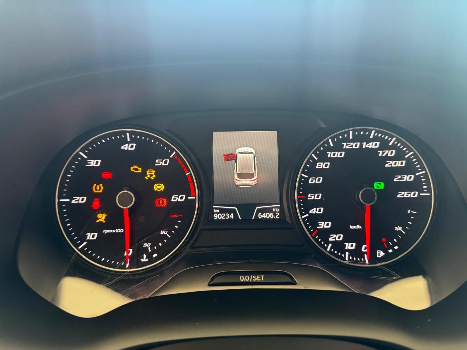 Fahrzeugabbildung SEAT Ateca Xcellence 4Drive/NAVI/KLIMA/LED
