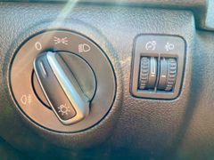 Fahrzeugabbildung Volkswagen Tiguan 2.0 TDI AAC SHZ AHK NAVI PDC GRA USB