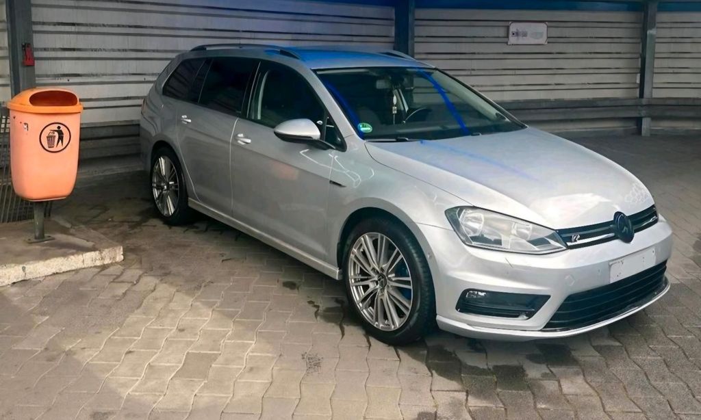 Image of Volkswagen Golf