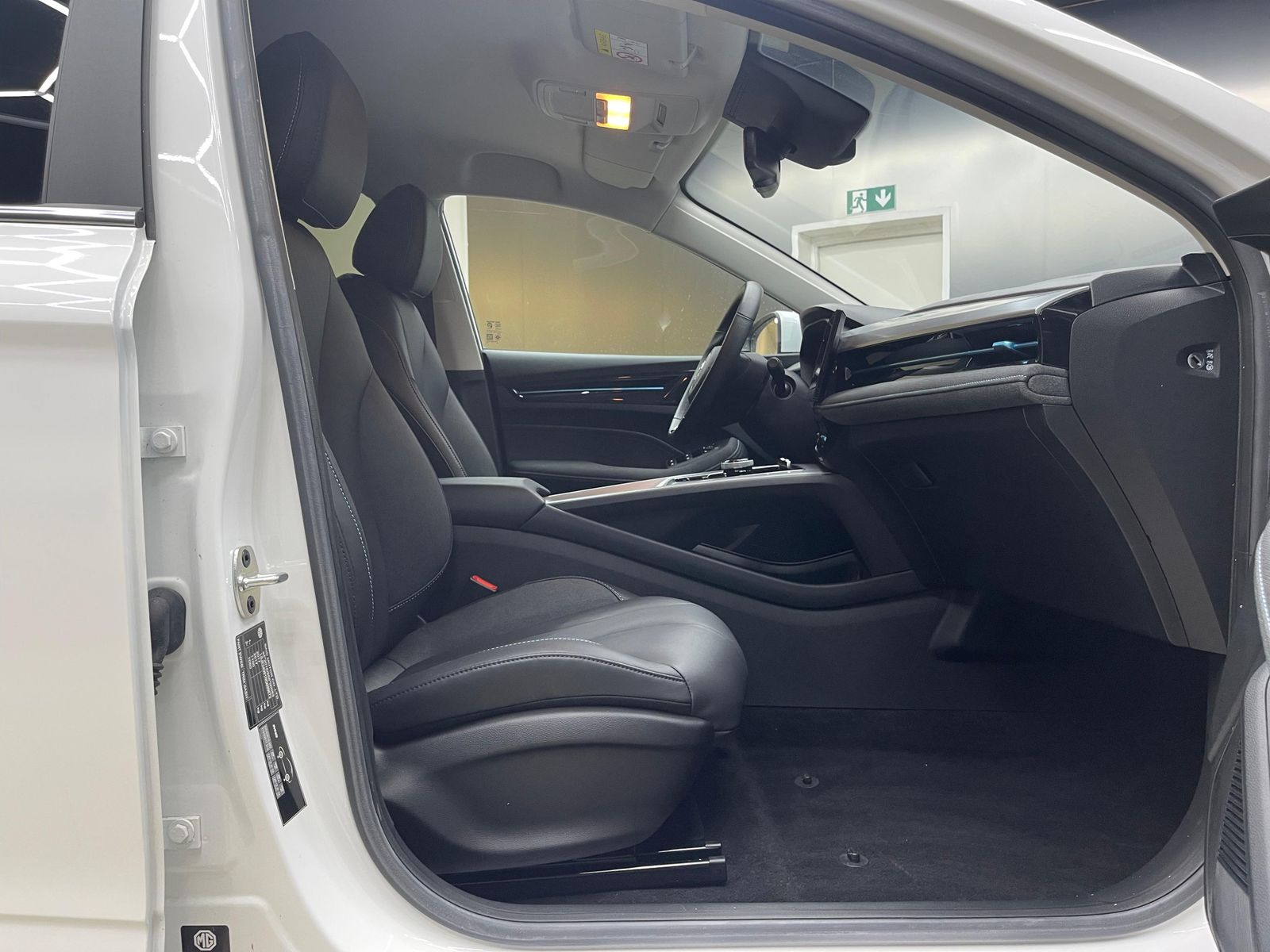 Fahrzeugabbildung MG MG5 51 KWH Luxury NAVI+LED+SHZ+DAB+ACC+360°+DAB+