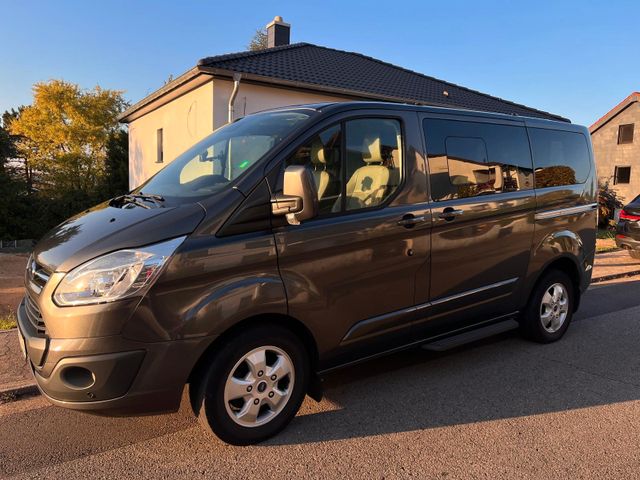 Ford Tourneo Custom MwSt. Scheckheft AHK *gepflegt*