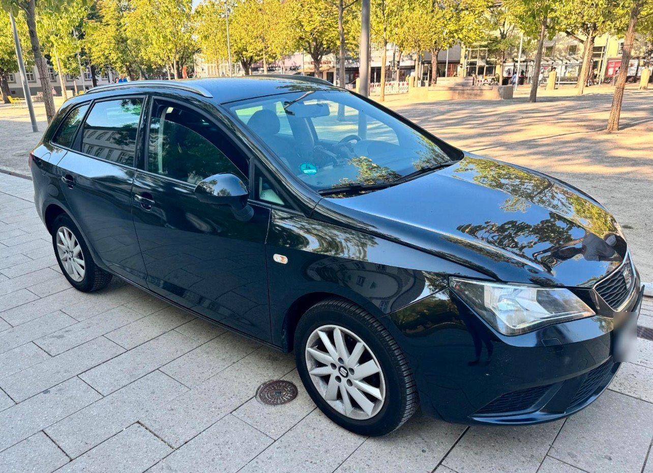 Seat Ibiza 2014 — вигляд ззаду
