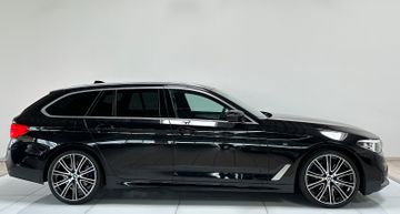 Fahrzeugabbildung BMW 530d M Sport Kam AHK LiveCockptPr Alarm HiFi 20"