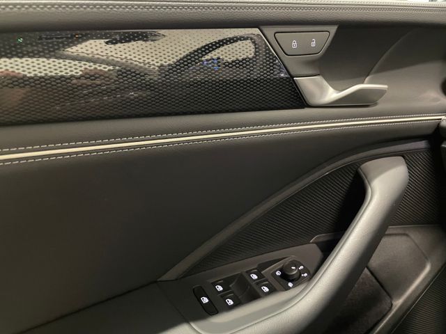 Passat Variant Business 1.5 eTSI DSG LED ACC RFK