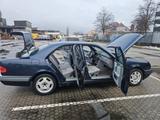 Mercedes-Benz E 240 - Mercedes-Benz E 240 aus 1998