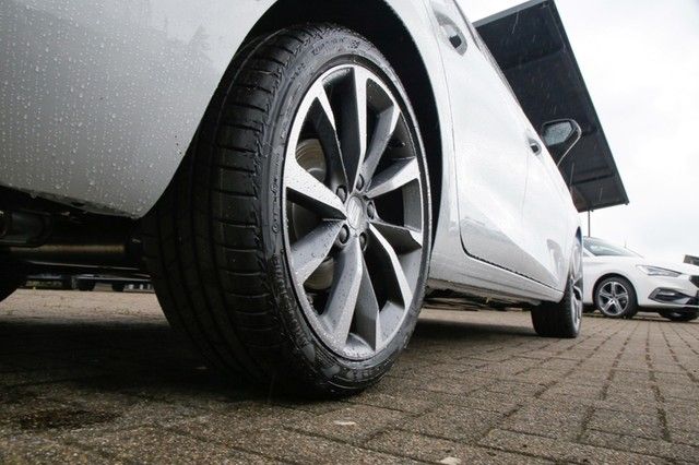 Fahrzeugabbildung SEAT Leon 1.5 eTSI FR