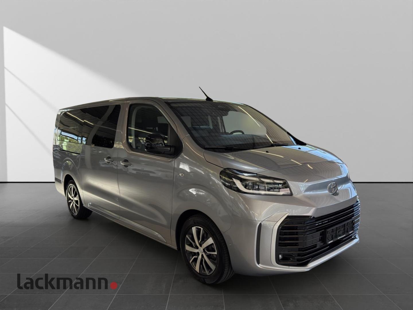 Toyota Proace Verso L2 Teamplayer AHK Navi