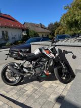 KTM Duke 125 - KTM DUKE 125