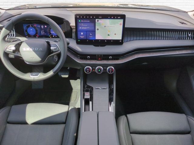 Fahrzeugabbildung SKODA Superb Combi 1.5 TSI iV L&K Hybrid MATRIX LEDER