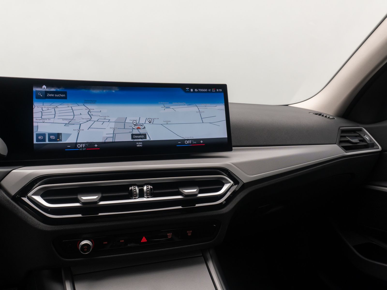 Fahrzeugabbildung BMW 330e AHK DAB Cockpit+ FernlichtAss Sport