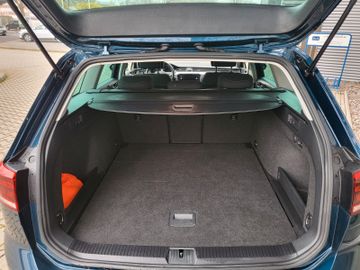 Fahrzeugabbildung Volkswagen Passat Variant 2.0 TDI DSG Business  AHZV NAVI