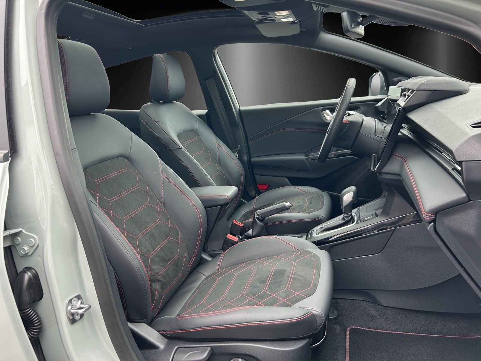 Fahrzeugabbildung Ford Puma 1.0 ST-Line X Aut./LED/ACC/360°/PANO/NAVI/