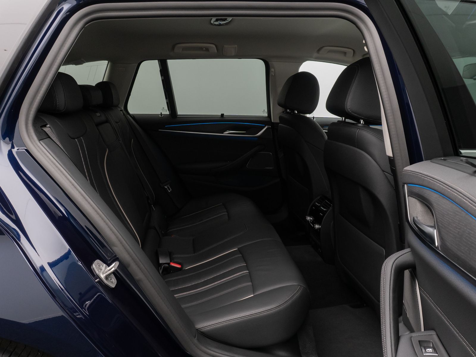 Fahrzeugabbildung BMW 530e Luxury Line DAB Laser 4*Klima Kamera Sport