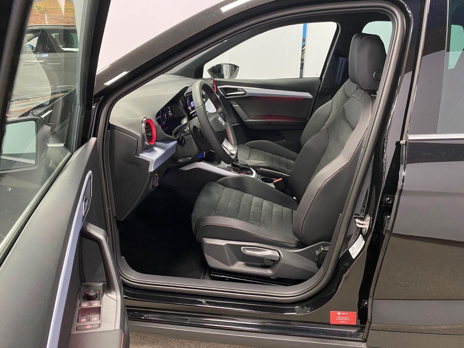 Fahrzeugabbildung SEAT Arona TSI FR DSG+AHK+5 Ja. GARANTIE+SPURWECHSEL+