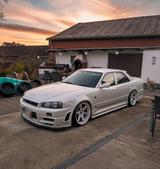 Nissan 4door R34 Skyline GTR style - Nissan Skyline: R34 Gtr