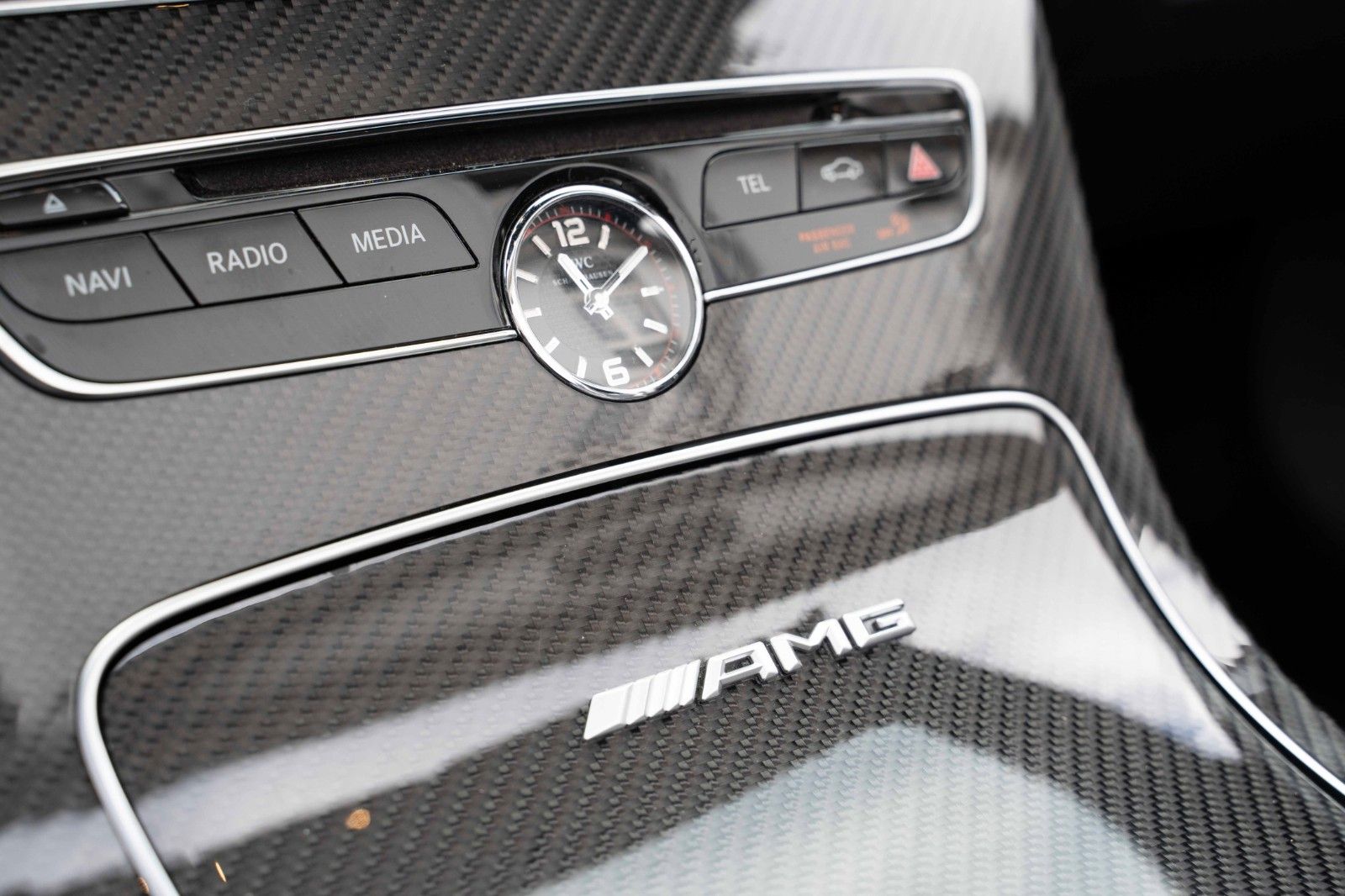 Fahrzeugabbildung Mercedes-Benz C 63S AMG V8 CARBON BURM HUD NIGHT KAM 360°