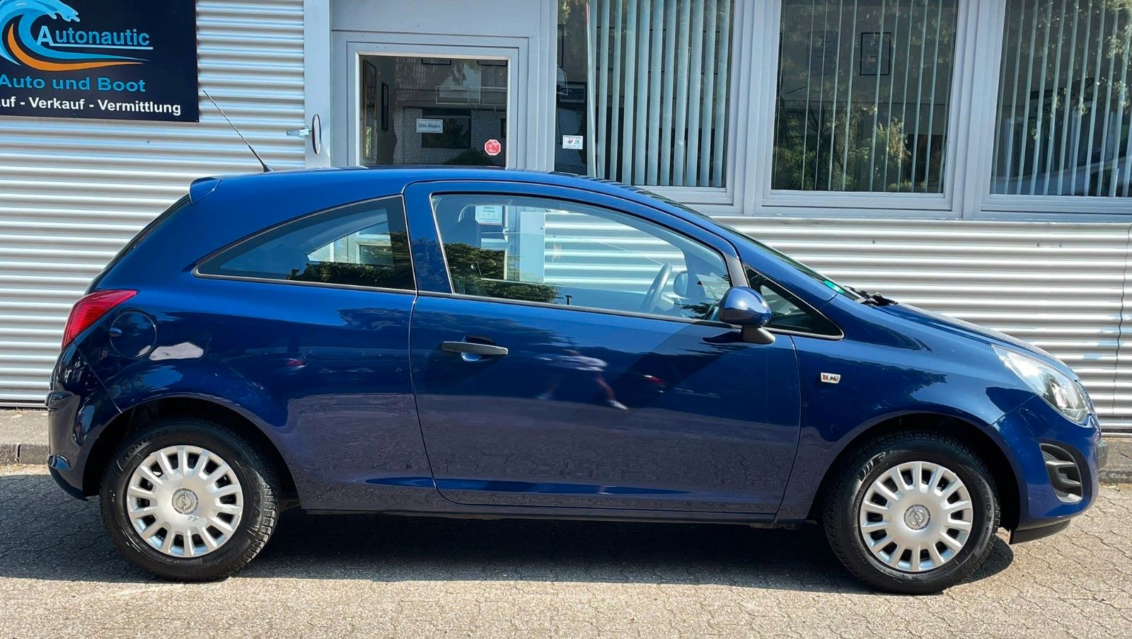 Fahrzeugabbildung Opel Corsa D 1.2 KLIMA SERVICE NEU WENIG KILOMETER
