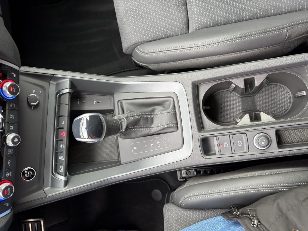 Fahrzeugabbildung Audi Q3 Sportback 35 1.5 TFSI Kamera,LED,Navi,SHZ,PDC