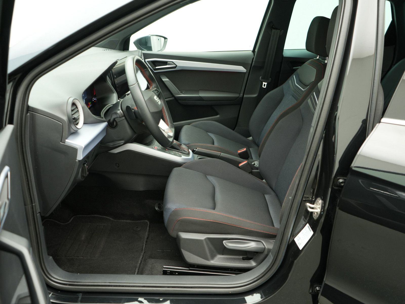 Seat Arona - Bild 13