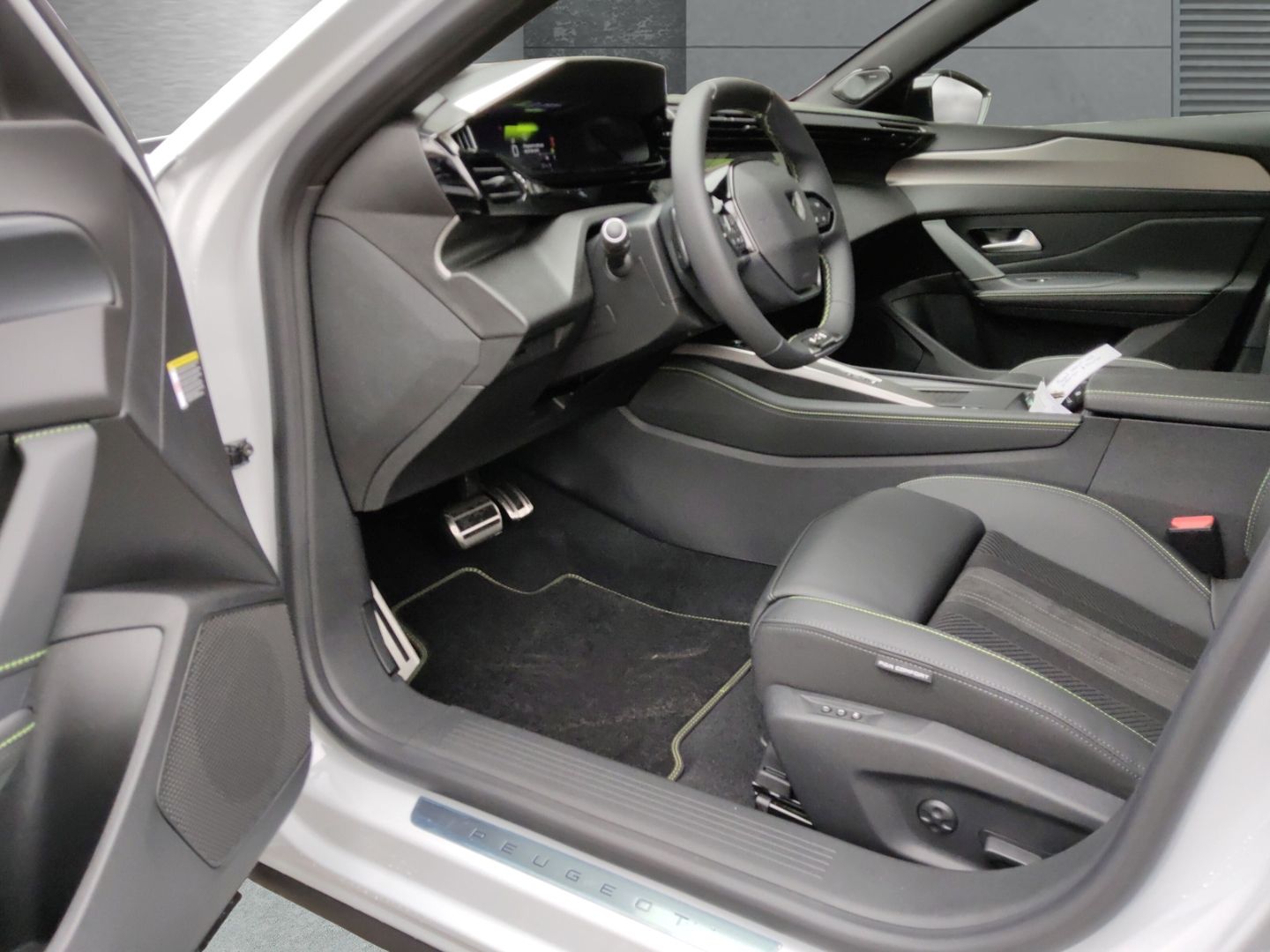 Peugeot 408 - Bild 7