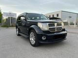 Dodge Nitro SUV 2.8 Diesel 4WD Aut. Leder Schiebedach - Dodge Nitro: 2.8