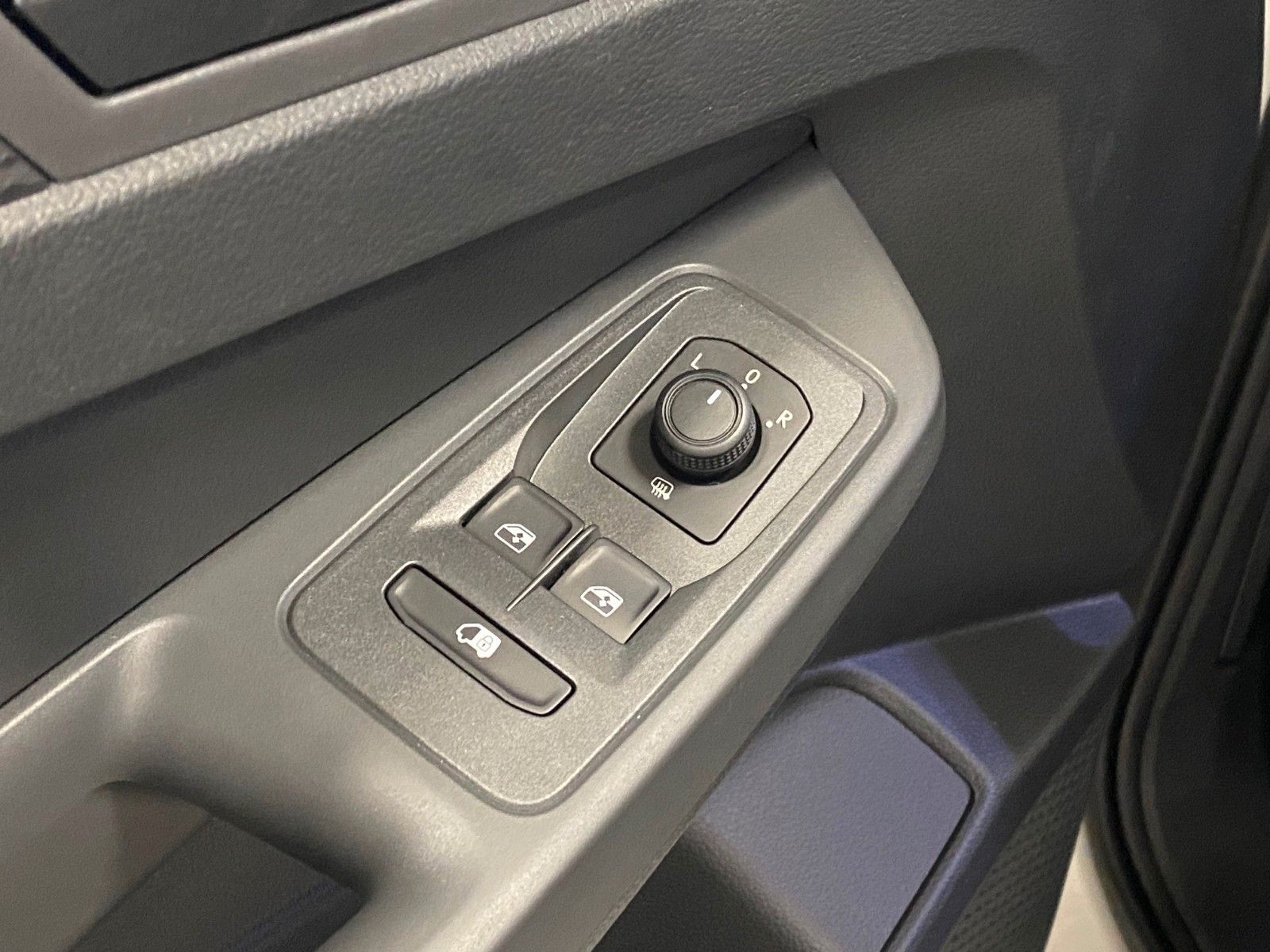 Fahrzeugabbildung Volkswagen Caddy Maxi 2.0 TDI+DSG+Kasten+2030 GARANTIE+250t