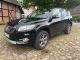 Toyota RAV4 lückenlos Scheckheft gepflegt - Toyota RAV 4 Gebrauchtwagen in Hamburg