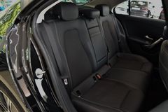 MERCEDES-BENZ A 220 d 4Matic Lim.~Teilleder~LED~Navi~Automatik