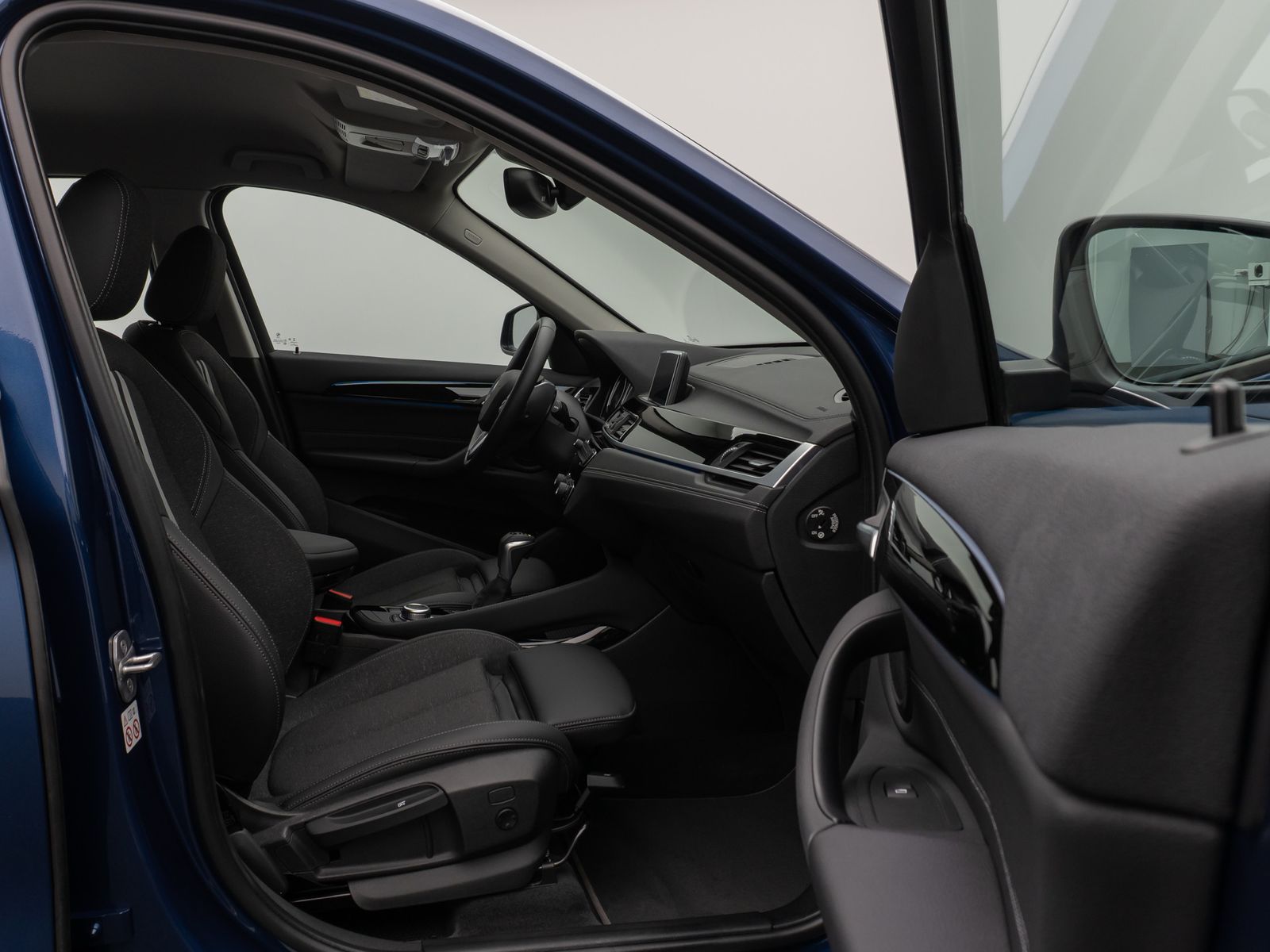 Fahrzeugabbildung BMW X1 xD25e Sport Line Kamera DAB Geschwindigkeitsr
