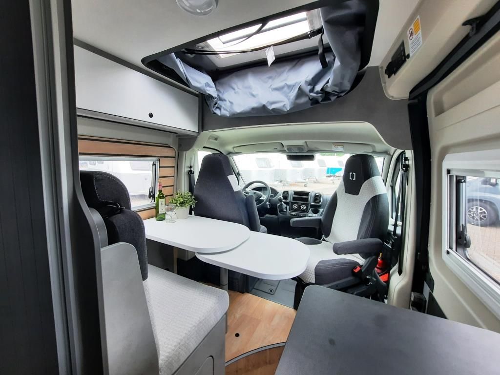 Fahrzeug Übersicht 11 Fahrzeugabbildung Crosscamp ELMNT 6.0 DS Verfüg./Sparen Sie 1.299,- €