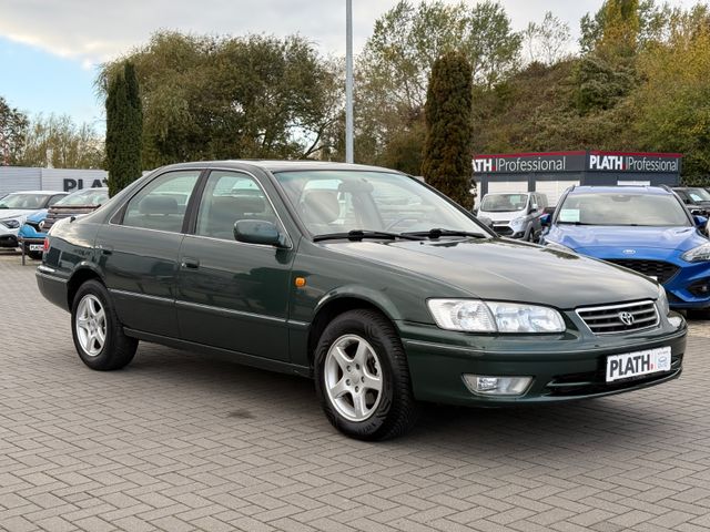 Toyota Camry  2.2