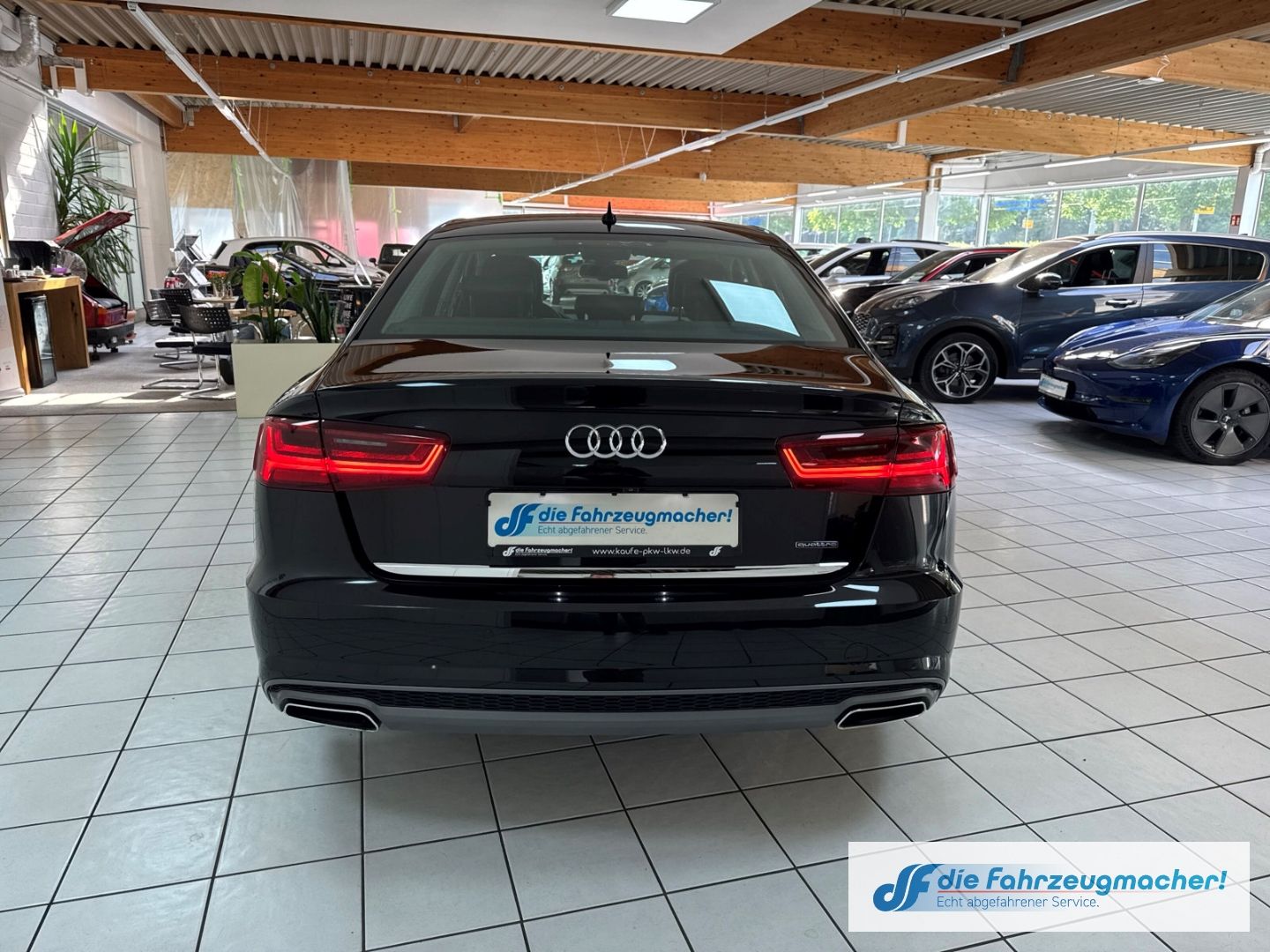 Fahrzeugabbildung Audi A6 3.0 TDI quattro S line Sportpaket HUD Luftfed