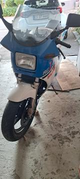 Suzuki RG500 - SUZUKI 500